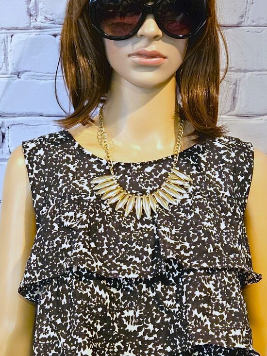 J. Crew, 100% silk black and white sleeveless tiered ruffle blouse - Picture 5 of 10